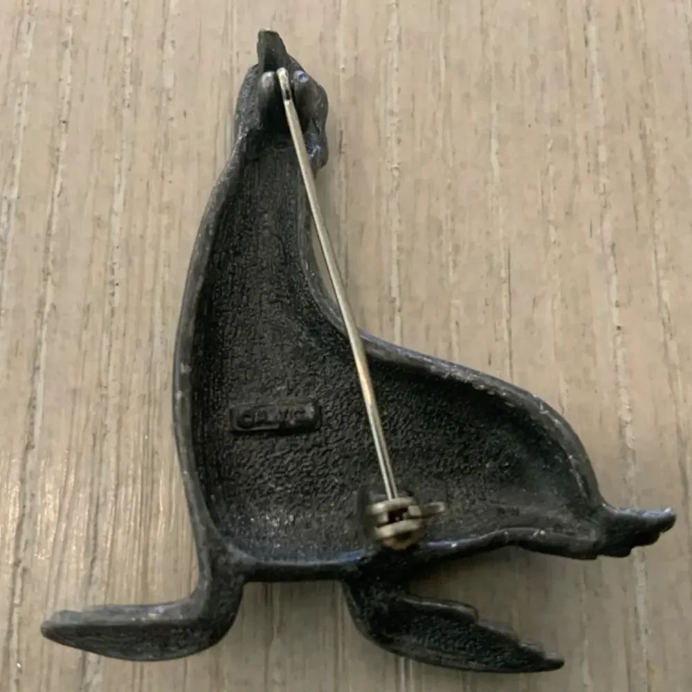 Vintage signed JC brooch